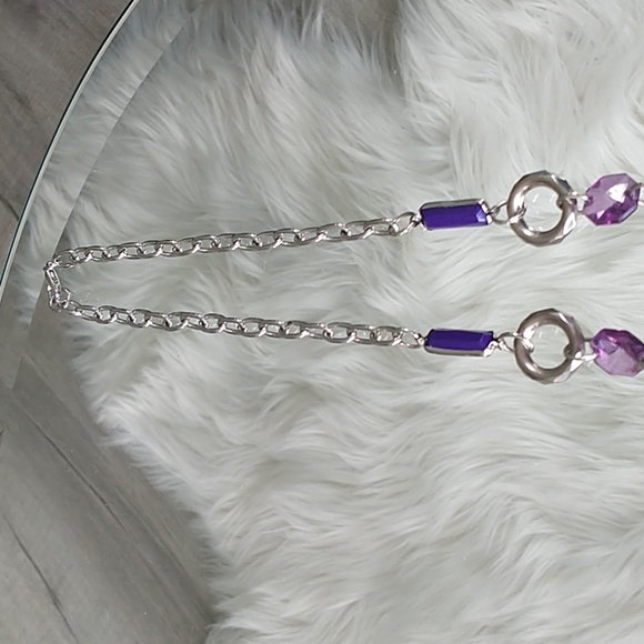 Vintage retro silver tone purple enamel transparent beaded necklace - Picture 6 of 9